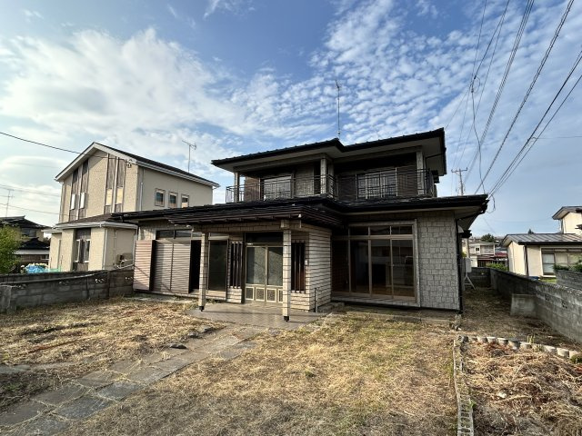 八戸市大字湊町字新井田道の外観