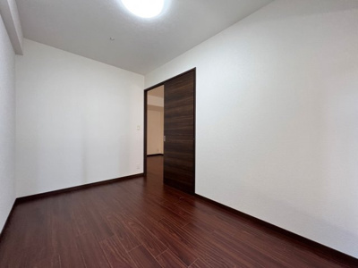 【洋室】 | グランカーサ難波元町