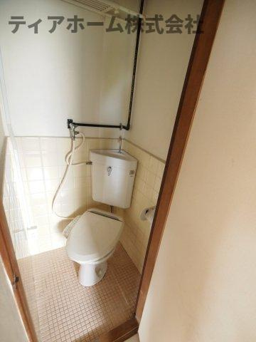 新和マンションのトイレ|落ち着いたトイレです