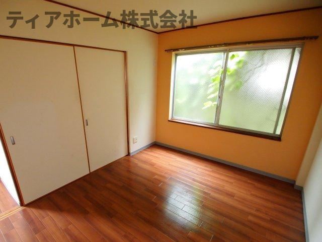 新和マンションの洋室|使い勝手のいい洋室です
