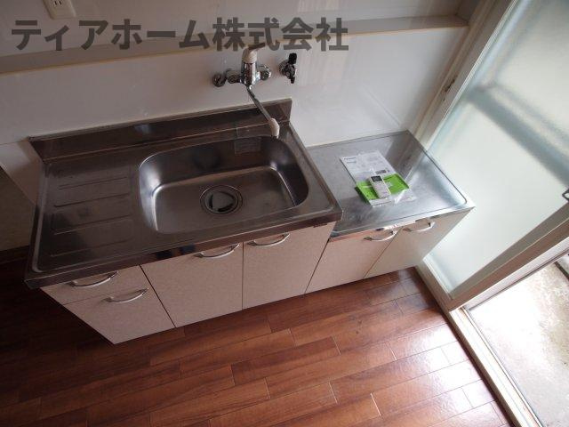 新和マンションのキッチン|お料理しやすいキッチンです