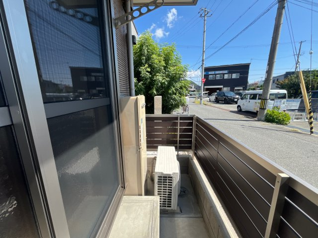 アスリスのバルコニー