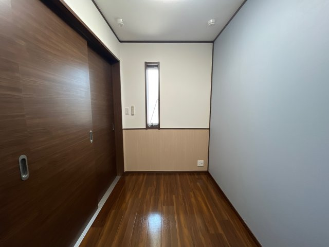 アスリスの子供部屋