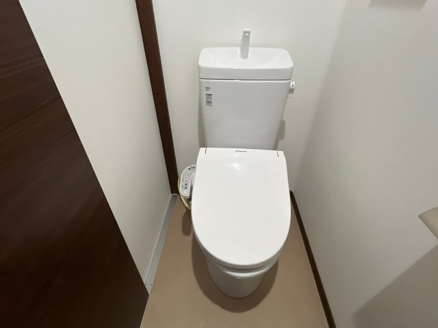 アスリスのトイレ