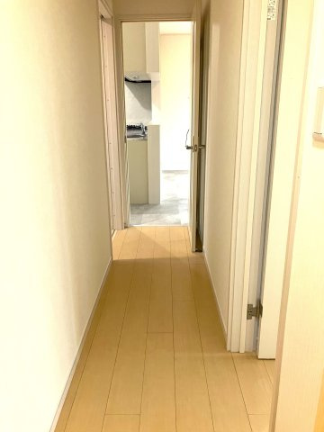 １階廊下。綺麗にお使いです。