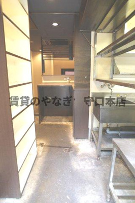 【玄関】 | ラムール守口