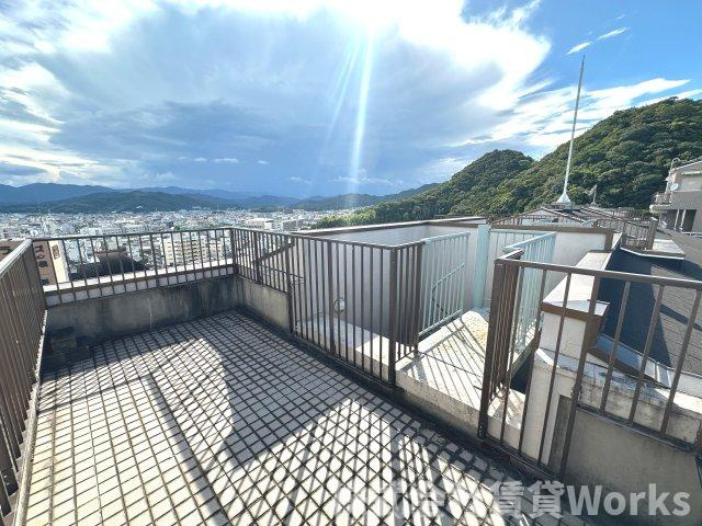 朝日プラザメルクマール眉山東のバルコニー|落ち着いた時間を過ごせるバルコニーです