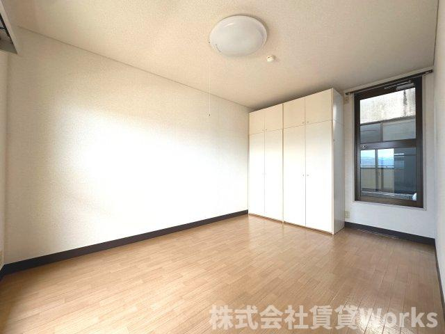 朝日プラザメルクマール眉山東の居間・リビング|ゆったり過ごせる居間です