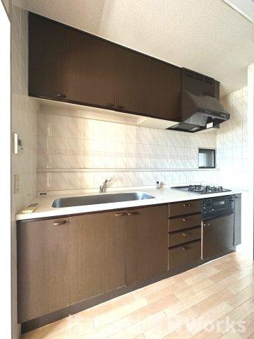 朝日プラザメルクマール眉山東のキッチン|きれいなキッチンです