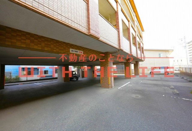 EKビル【キャッシュバック対象物件】の駐車場|駐車場です