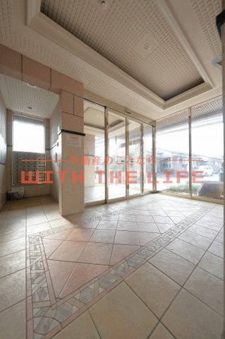 EKビル【キャッシュバック対象物件】のエントランス|落ち着いたエントランスです