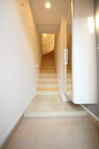 緑町3丁目アパートの玄関|ゆったりとした玄関です