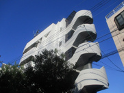 ドルフ岸里の画像