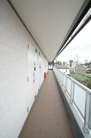 【エントランス】 | リブリLIBERTAS