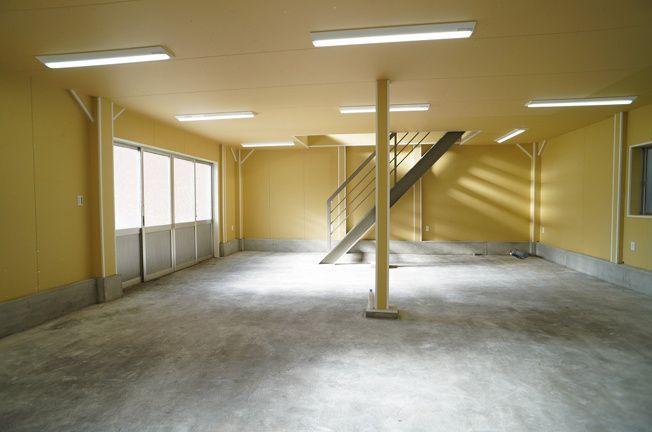 【内装】 | 笹目４丁目貸店舗 | １階　LED照明付