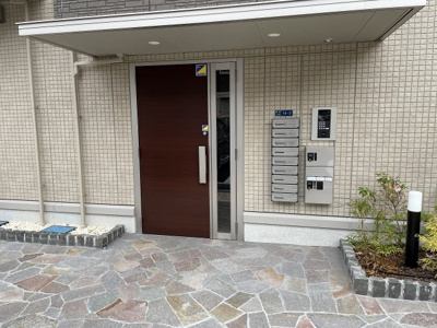 【エントランス】 | Sinfaria YUZATO B棟