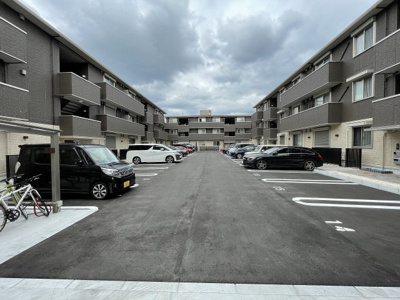 【駐車場】 | Sinfaria YUZATO B棟