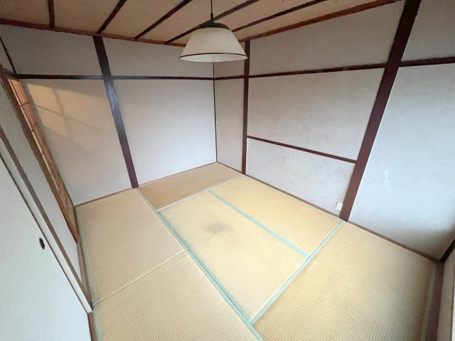 南田原町貸家の和室