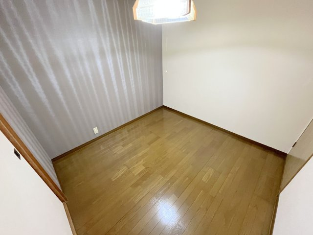 南田原町貸家の和室