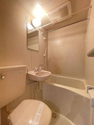 【浴室】 | レット・イット・ビー