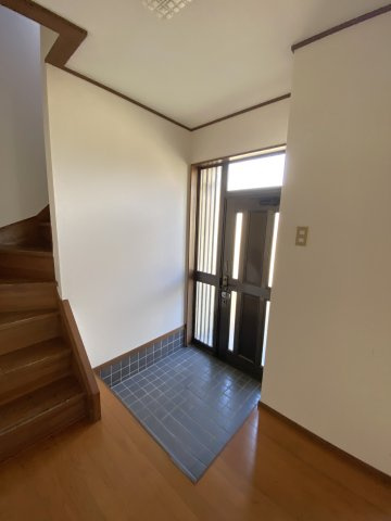 山武市埴谷戸建の玄関