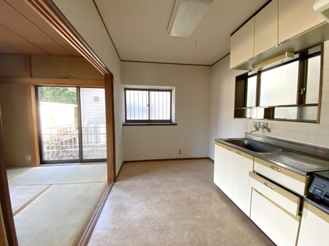 山武市埴谷戸建の居間・リビング