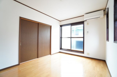 【洋室】 | フォンテーヌD | ※同物件・反転タイプの写真です。