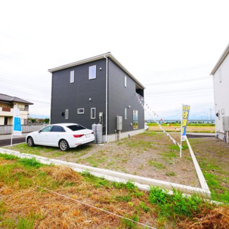 【外観】 | 周囲の建物同士が離れている為、とてもスッキリとしています。