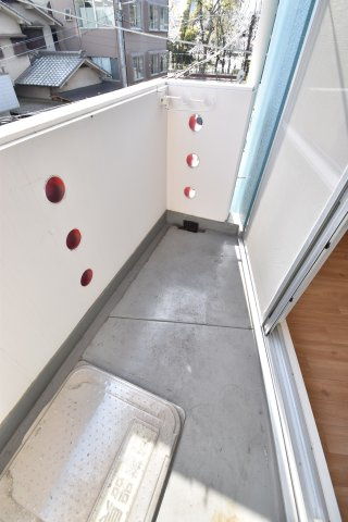 大阪市都島区中野町１丁目の賃貸マンションのバルコニー