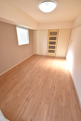 大阪市都島区中野町１丁目の賃貸マンションの寝室