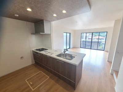 【内観：施工例】 | 歌敷山４丁目　未入居戸建　２区画 | 同社施工例となります。サンプルとしてご検討ください。