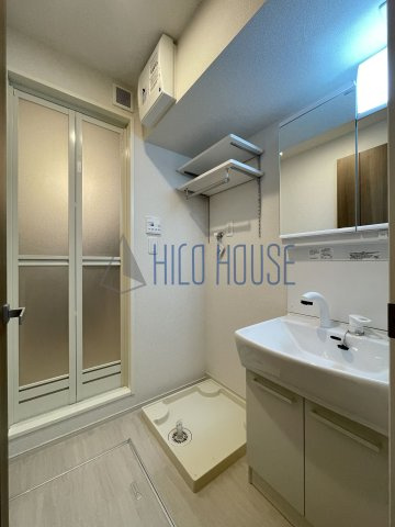 スプリング　サニーの洗面所