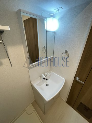 スプリング　サニーの洗面所