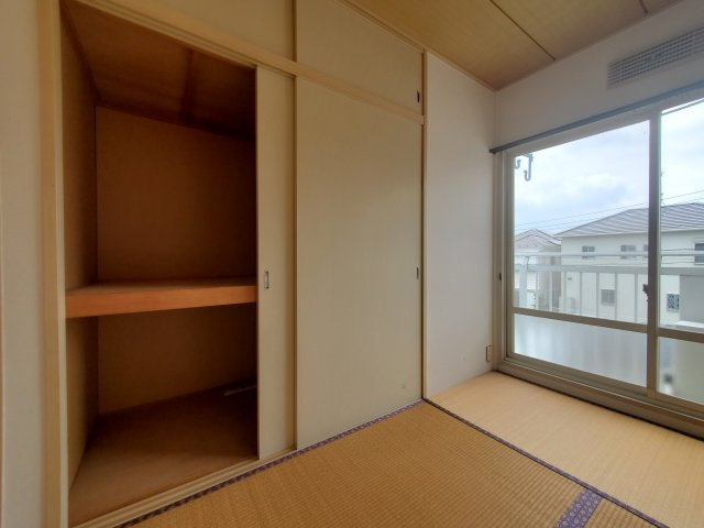 シャルマンコーポAの収納|ちょっとした収納スペースも充実しています