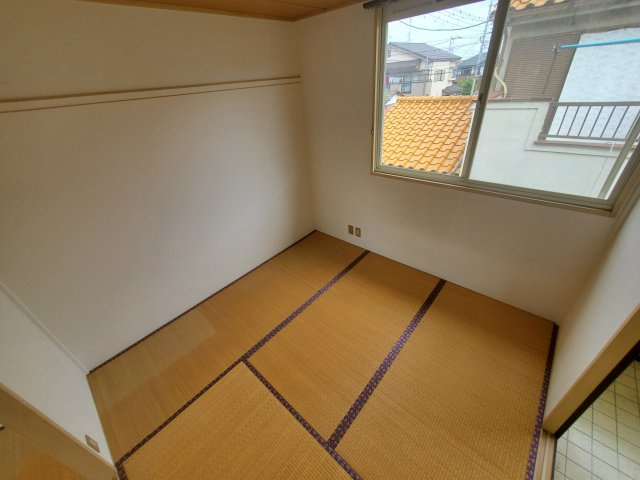 シャルマンコーポAの和室|畳の上でゆっくりとくつろげる和室です