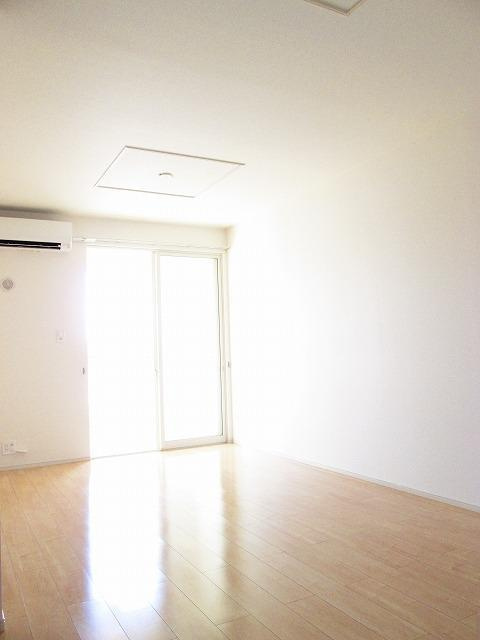 ブランシュ　ネージュ　Ⅱの居間・リビング|居室・リビング