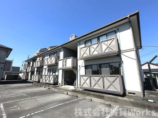 徳島市新浜本町１丁目のアパート