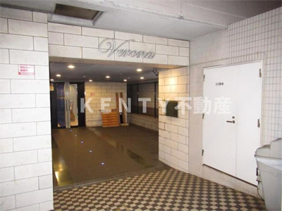 【エントランス】 | Ｖｅｒｏｎａ空港西Ｌｕｓｓｏ | ゆとりのあるエントランスです