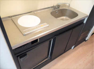 【キッチン】 | ガーデンヒルズマリア前 | コンパクトなキッチンで掃除もラクラク