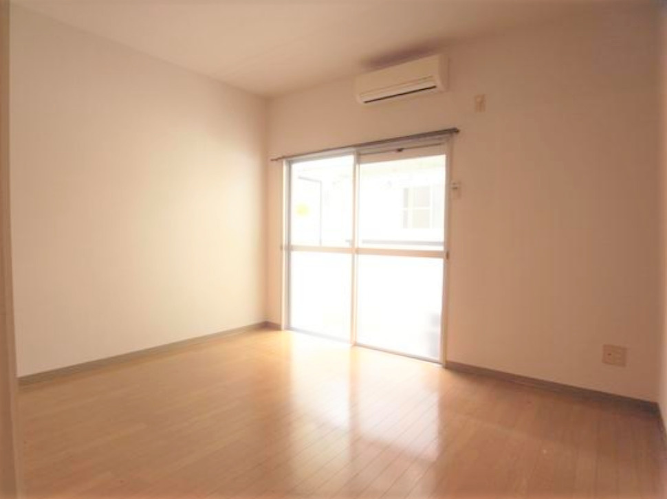 ガーデンヒルズマリア前の洋室|きれいな洋室です