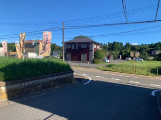 【前面道路含む現地写真】 | グランファミーロ高田町Ⅱ　売地　JR外房線「誉田駅」
南側道路西側から東側へ向かって撮影