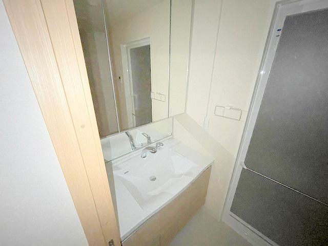 ラウロ相川の独立洗面台