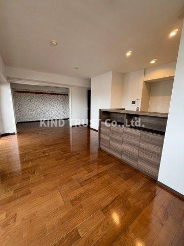 ライオンズマンション梅田中崎町の居間・リビング|ゆったりとしたリビングです