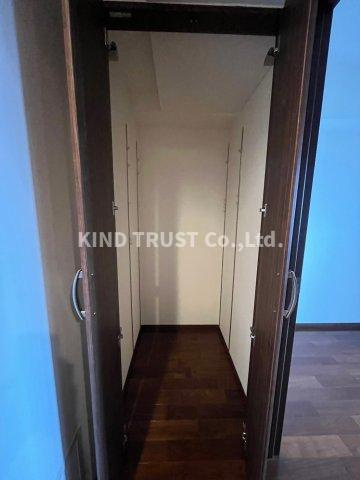 ライオンズマンション梅田中崎町の玄関|明るい玄関です