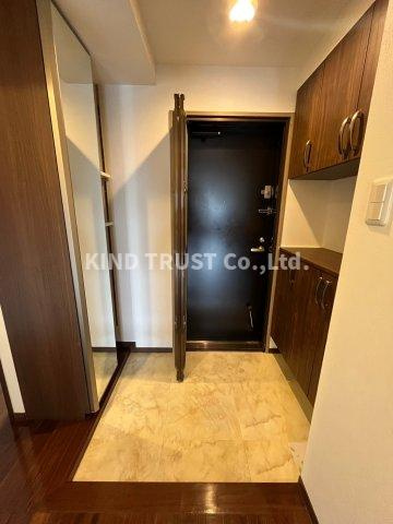 ライオンズマンション梅田中崎町の玄関|シンプルで使いやすい玄関です