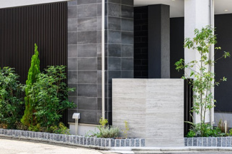 【エントランス】 | 宅配ボックスで不在時も荷物が受け取れ、防犯面でも効果的です
2024年9月30日撮影