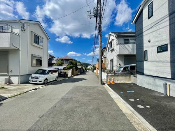 横浜市緑区霧が丘５丁目の新築一戸建の前面道路含む現地写真|周辺環境も合わせてご案内させて頂きます！
お気軽にお問い合わせ下さい！