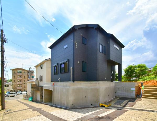 横浜市鶴見区北寺尾７丁目の新築一戸建の外観|閑静な住宅地でゆったりとお過ごし頂けます。
お気軽にお問合せ下さい！