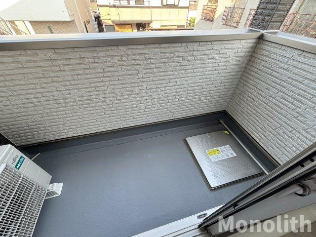 ジーメゾン岸和田春木のバルコニー