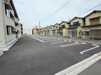 【駐車場】 | D-residence川口　A | 駐車場に車を止められます